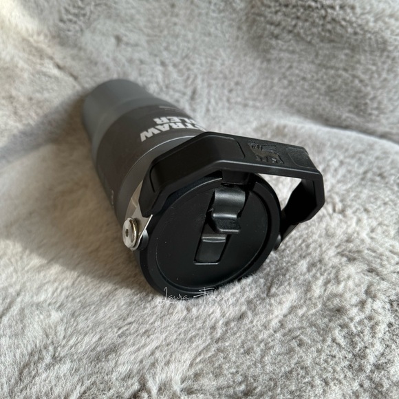 Stanley IceFlow Flip Straw Tumbler - Charcoal - Picture 5 of 6